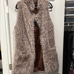 Coco + Carmen Luxurious Mauve Vest